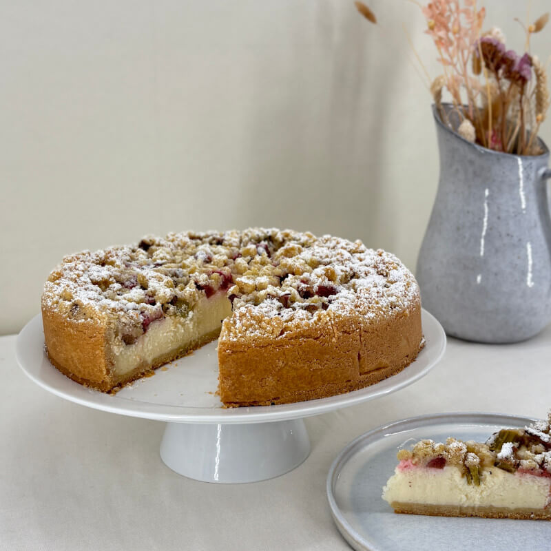 Shop / Käsetorte mit Früchten und Streuseln / Rausch’s Konditorei ...